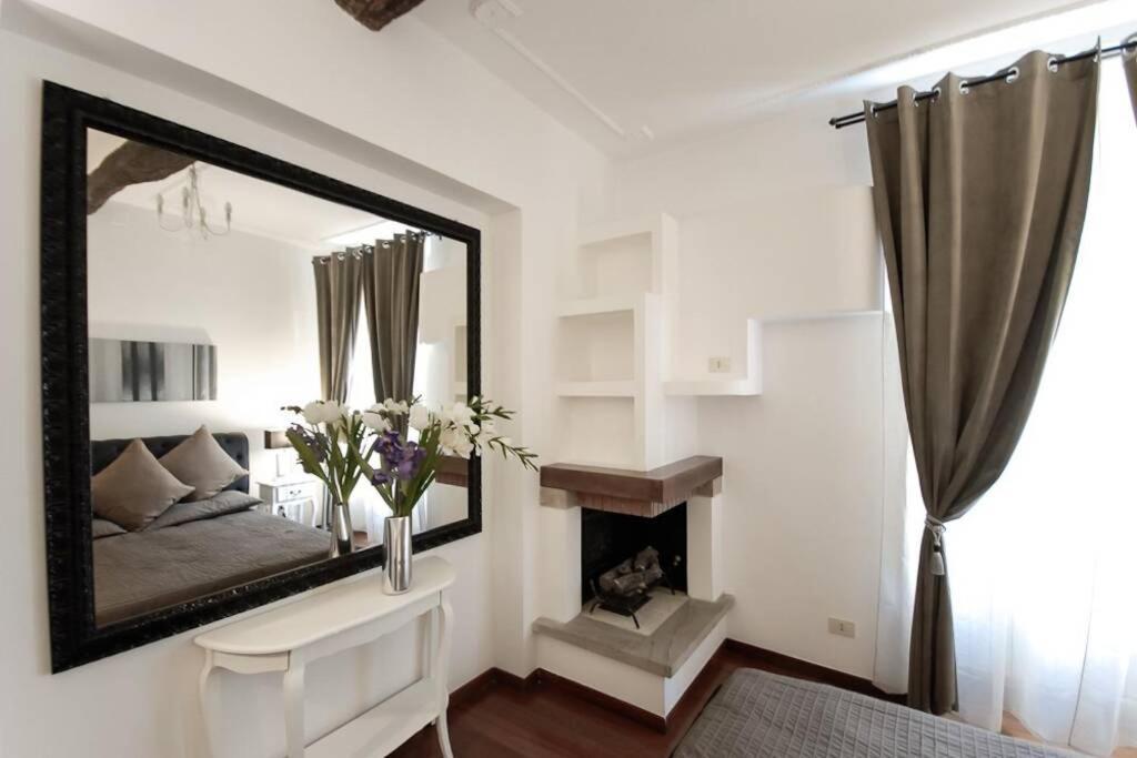 Banchi - Classic Apartment Between Navona And Campo Dei Fiori Rom Exteriör bild