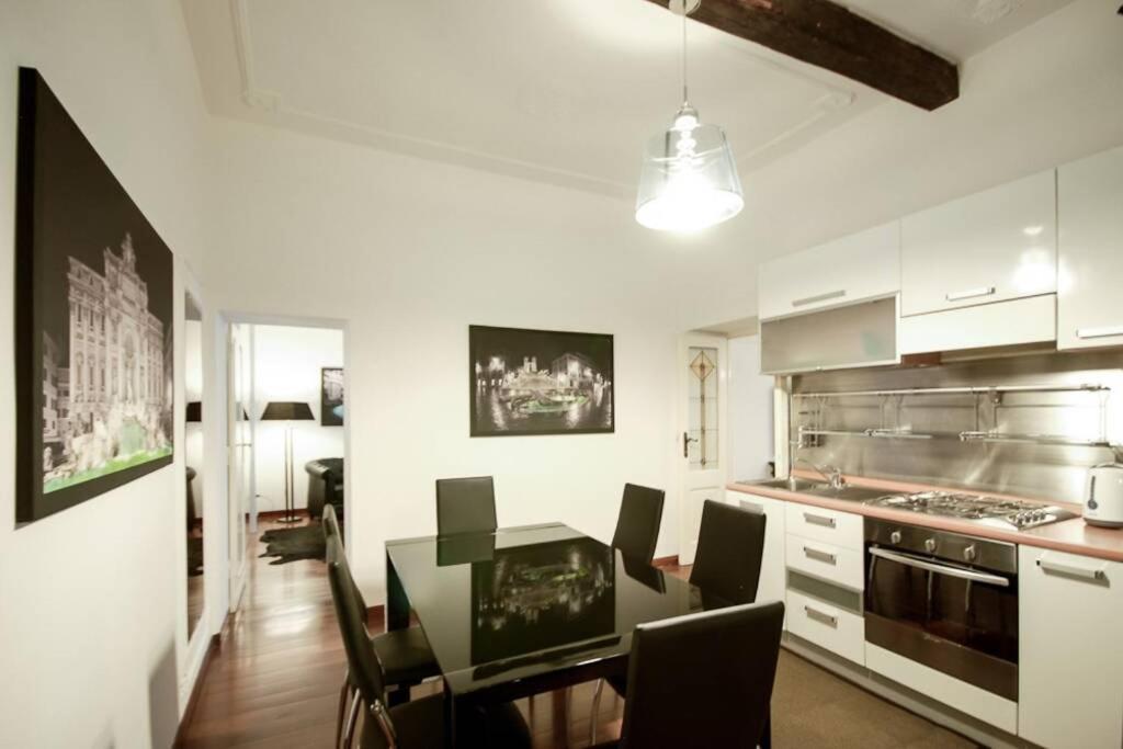 Banchi - Classic Apartment Between Navona And Campo Dei Fiori Rom Exteriör bild